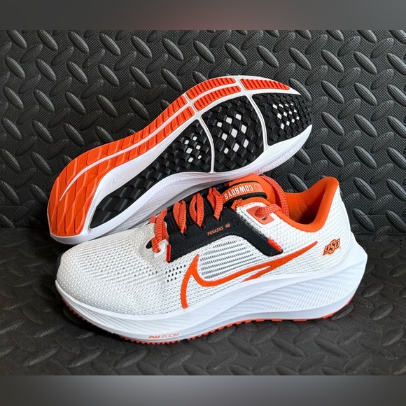 Nike Oklahoma State Cowboys Pegasus 40 Running Shoes Mens Size 6.5 Womens Sz 8 - Picture 1 of 6